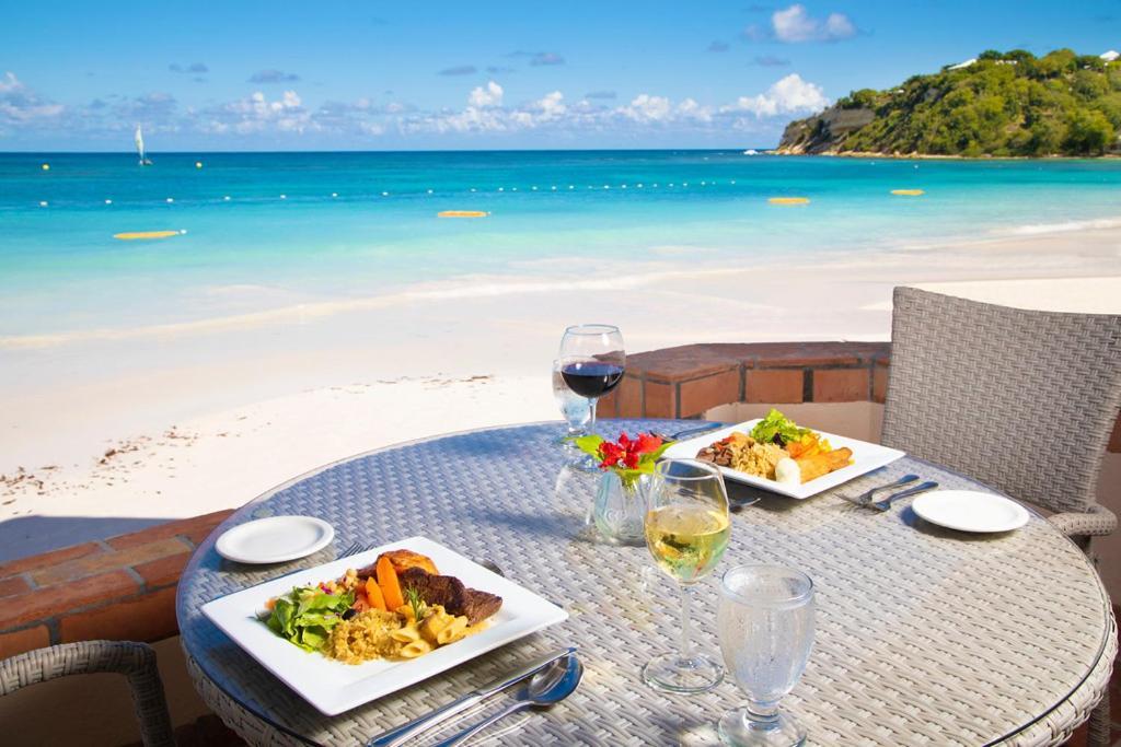 Pineapple Beach Club (Adults Only) Long Bay Exterior foto